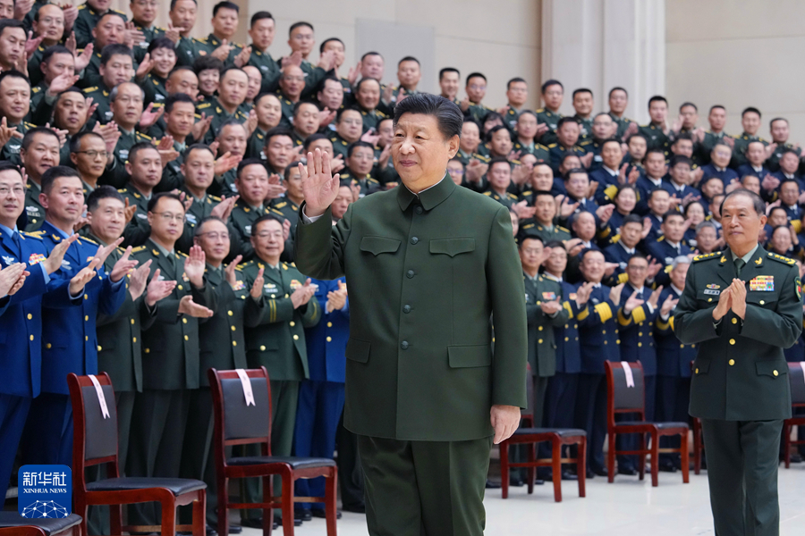 习近平春节前夕视察慰问驻天津部队 向全体人民解放军指战员武警部队官兵军队文职人员民兵预备役人员致以新春祝福2